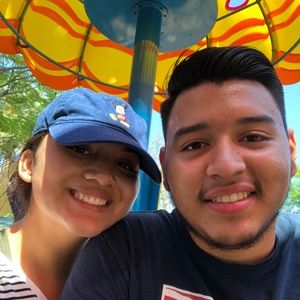 Meet your Posher, Carlos